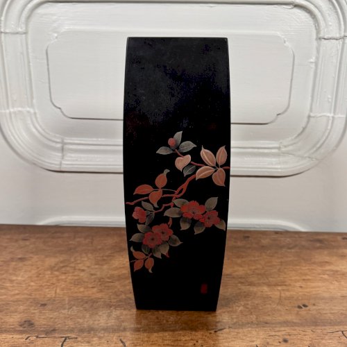 Vase japonais en laque rehaussée fleurs peintes vers 1930 M3916