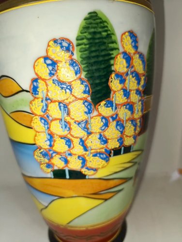 vase japonais satsuma  à decor de paysage en bon etat