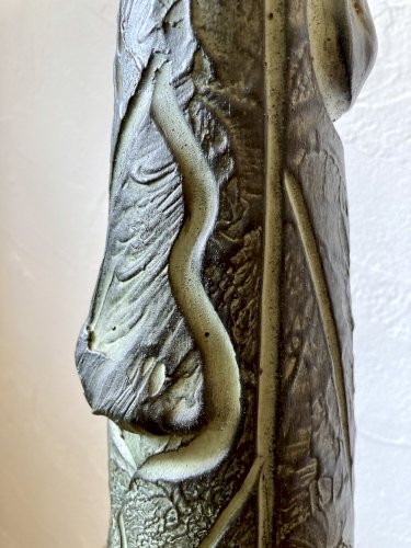 Vase longiligne à décor stylisé brutaliste, dans le goût de Ballesti (Gerona), années 1970