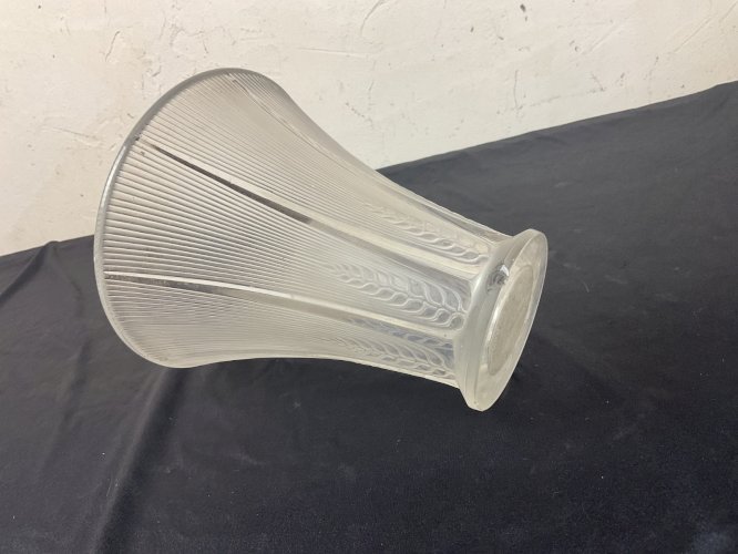 Vase modelé épi de René Lalique Vers 1920