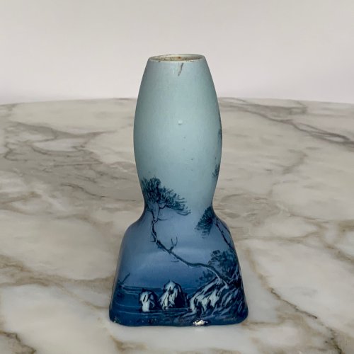 Vase par Jérôme Massier Fils Vallauris AM fond bleu bord de mer M4001