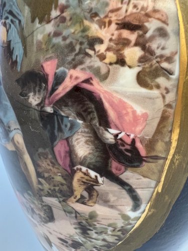 Vase Porcelaine Bleu de Sèvres XIXe – Décor Scène Romantique & Chat – Limoge