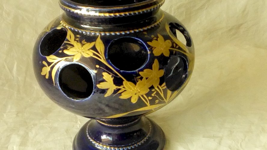 VASE POT A CROCUS EN FAIENCE 10 TROUS ST UZE BLEU DE FOUR DECOR EMAILLE**