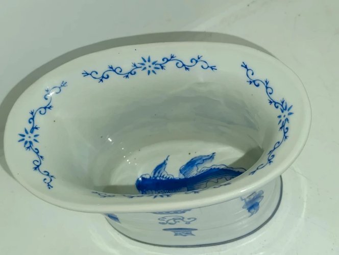 vase/ pot travail asiatique en porcelaine en bon etat