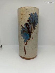floral-decorated cylindrical vase signed by La Tournerie in good condition
