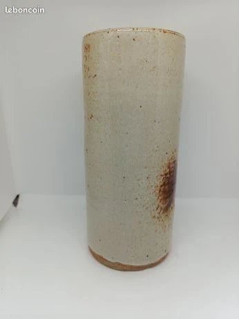 vase rouleau a decor floral signé la tournerie en bon etat