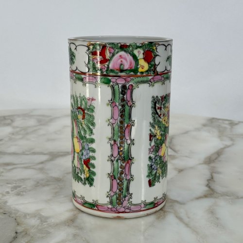 Vase rouleau de Chine Canton fin XIXe M4009