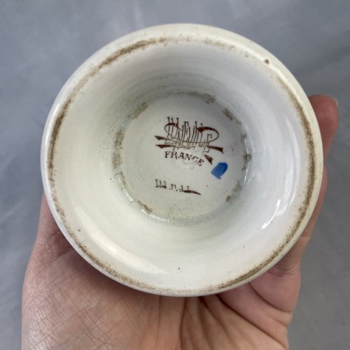 Vase rouleau ou pot divers faience Lunéville décor humoristique "Granville"