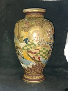 Satsuma vase from Japan with a character decoration in good condition.