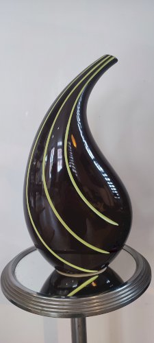 Vase sculptural en céramique  ligne moderniste  pièce design