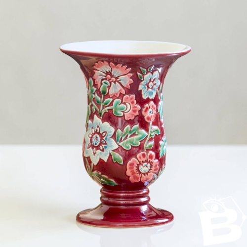 Vase signé CAB Céramique dArt de Bordeaux en barbotine fleuri