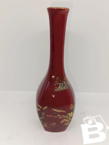 vase soliflore bordeaux dorigine asiatique à decor floral en bon etat