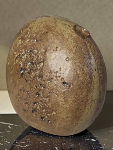 Vase soliflore en grès, signé