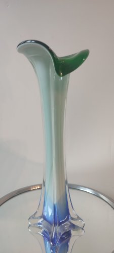 Vase Soliflore "Incamiciato" Verre Soufflé italien.