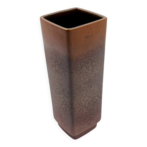 Vase Strelha brun ocre, céramique architecturale