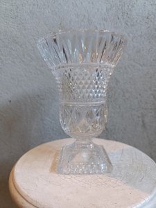 vase style medicis en cristal taille en bon etat