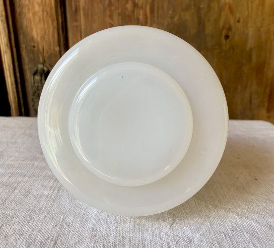 Vase verre opalin blanc design 1970