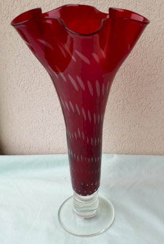 Vase verre rouge