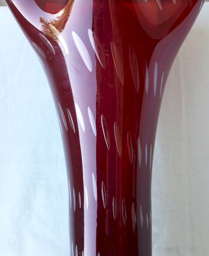 Vase verre rouge