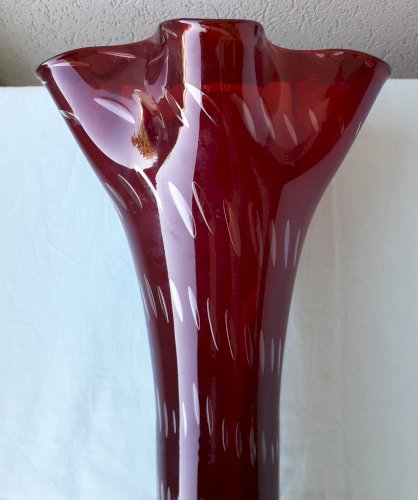 Vase verre rouge