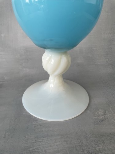 Vase verseuse grande aiguière opaline bleu & blanc verre opalin vintage ~40 cm