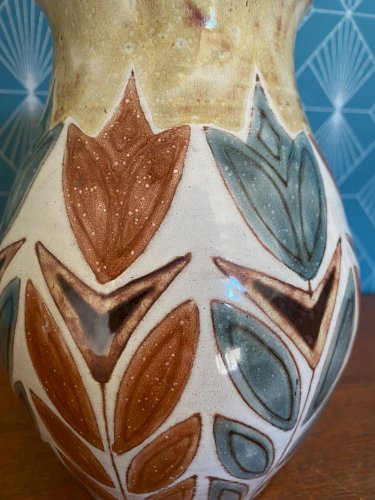 Vase vintage en céramique émaillée et cloisonnée, signé Malarmey. 1950.