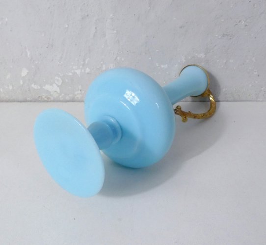 Vase vintage en opaline bleu et monture dorée – Style Murano Italie années 60