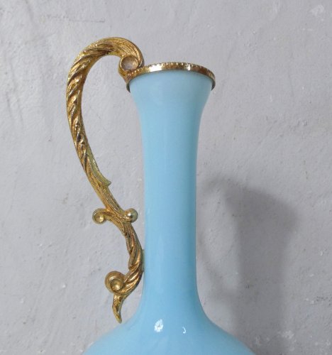 Vase vintage en opaline bleu et monture dorée – Style Murano Italie années 60