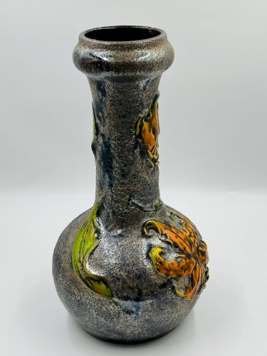 Vase vintage floral en relief