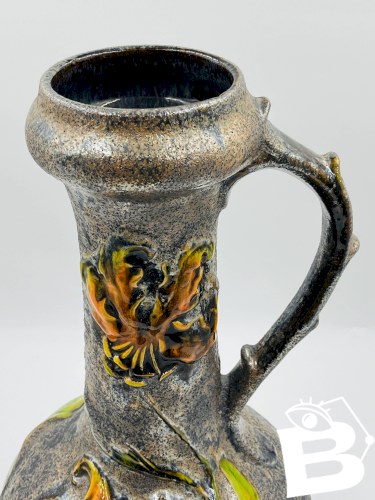 Vase vintage floral en relief