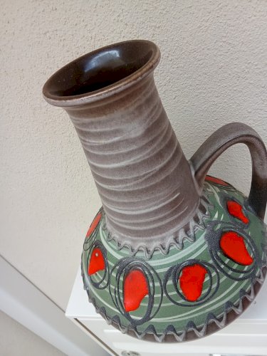 Vase W Germany vintage