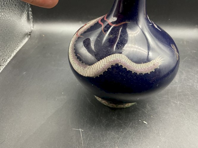 VASES CLOISONNÉS ÉMAILLÉS Japon DRAGON a trois griffes meiji ( 1868-1912 )