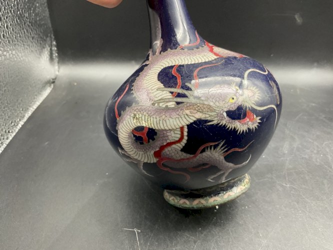VASES CLOISONNÉS ÉMAILLÉS Japon DRAGON a trois griffes meiji ( 1868-1912 )