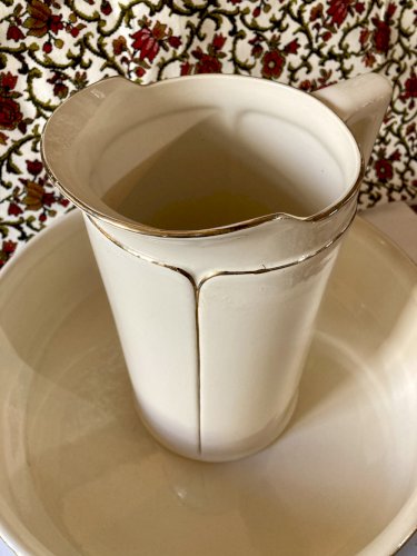 Vasque et broc de toilette en faïnce de Sarreguemines