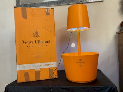 Champagne Bucket Veuve Clicquot Advertising Lamp