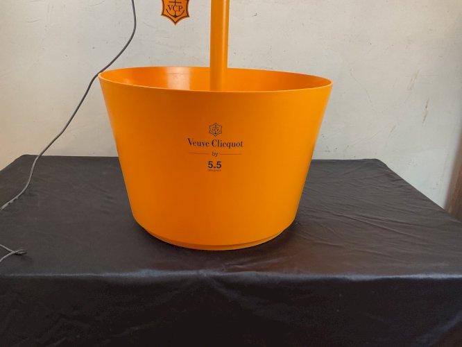 Vasque Seau A Champagne lampe Publicitaire Veuve Clicquot