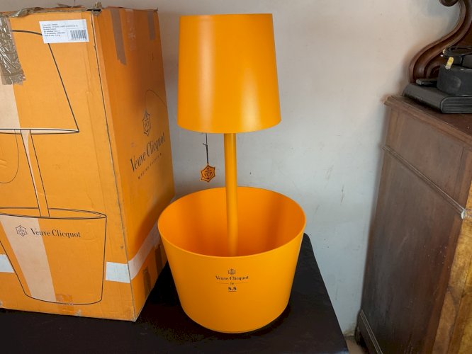 Vasque Seau A Champagne lampe Publicitaire Veuve Clicquot