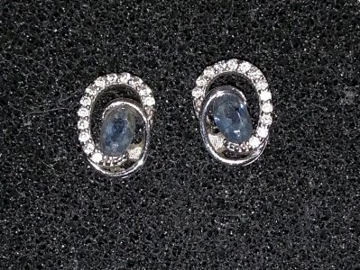 Selling silver earrings