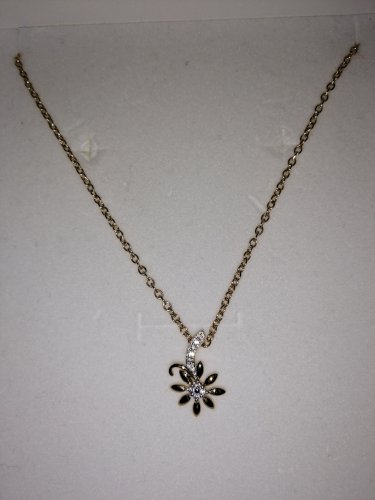 Vends collier pendentif plaquée or 