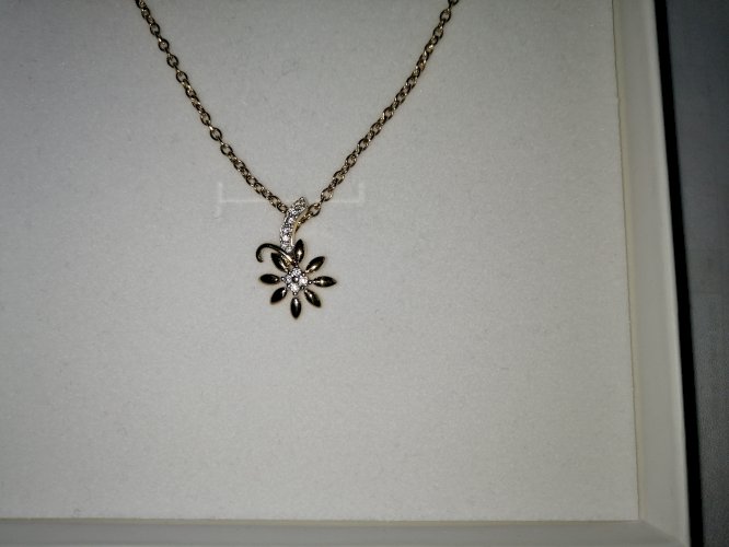 Vends collier pendentif plaquée or 