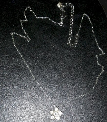 Vends collier Swarovski