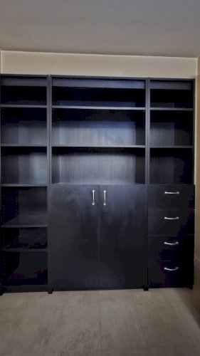 Vends ensemble de meubles de bureau Noir