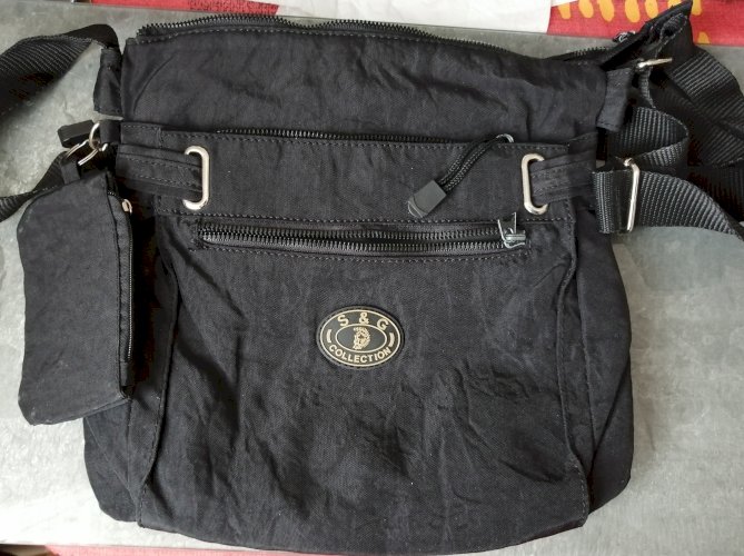 Vends sac à main bandoulière femme