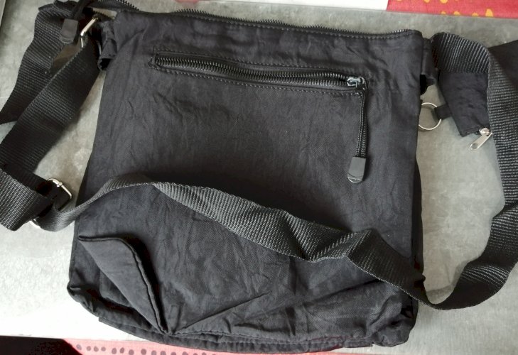 Vends sac à main bandoulière femme