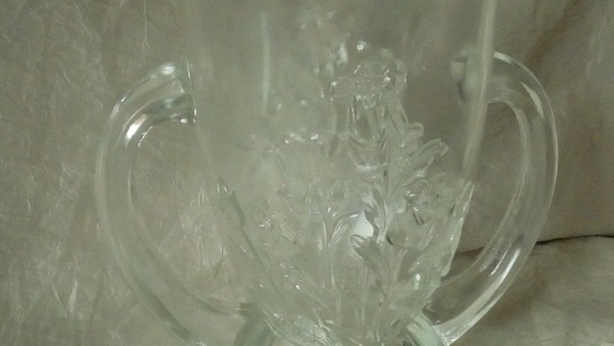 VERLYS FRANCE VASE EN VERRE MODELE CAMPANULES ART DECO**