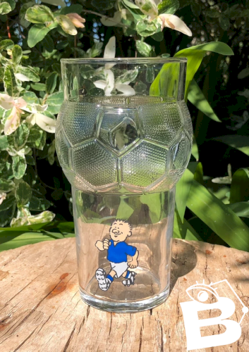 Verre à bière motif joueur de foot