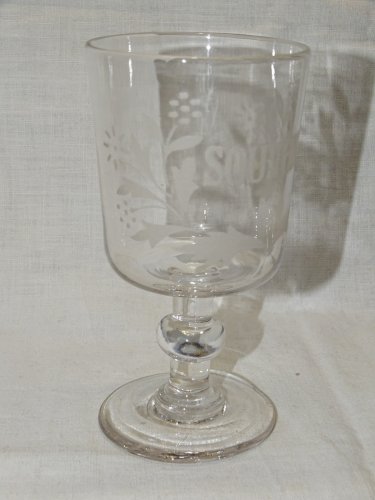 -VERRE A PIED ANCIEN EN VERRE SOUVENIR FEUILLES & FLEURS Dégagé acide   D