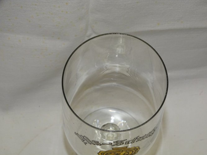 -VERRE A PIED ANCIEN PUBLICITE BIERE PILS SCHULTZ LETTRES EMAILLEES PUB     D