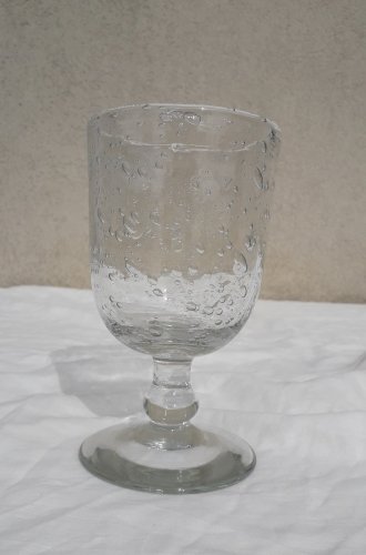 Verre à pied bullé