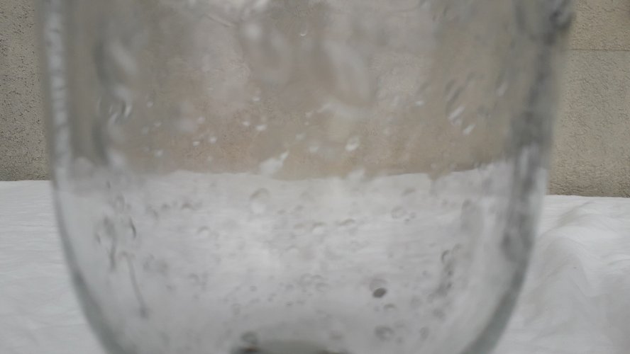 Verre à pied bullé